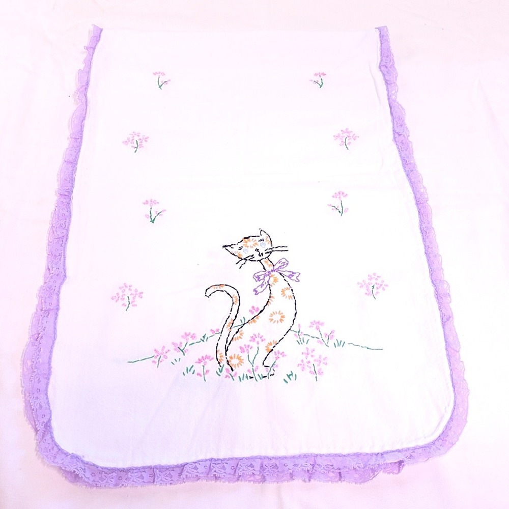 Handmade Table Runner White Purple Embroidered Cat Lace Trim Vintage Cottagecore